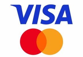 Blauer Schriftzug 'VISA'; darunter ein roter und ein gelber Kreis, welche leicht übereinander liegen - das Logo von 'Mastercard'